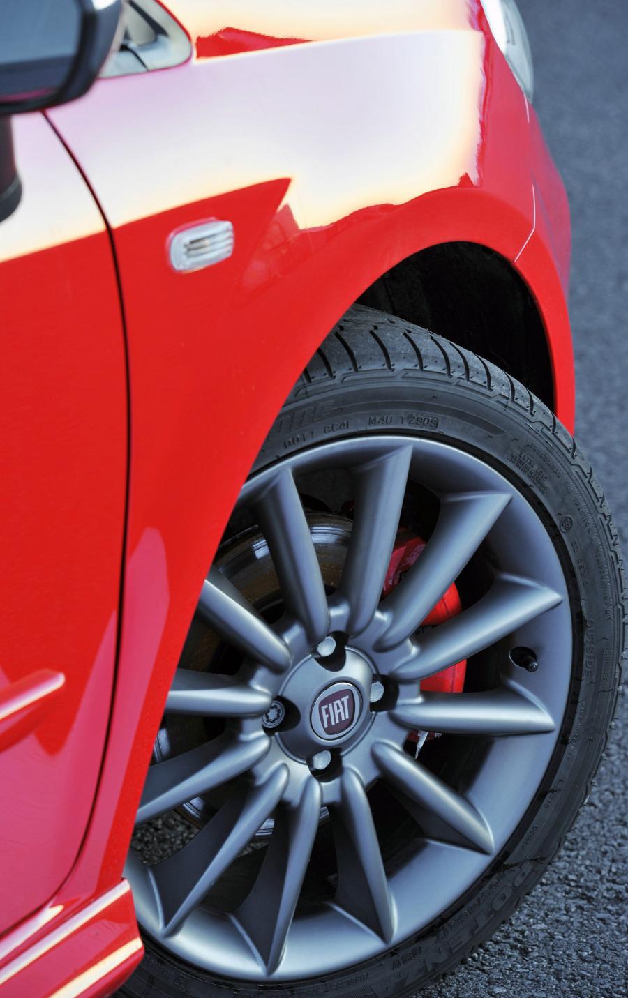  Fiat Punto Evo 2010 года  (фото 44 из 70)